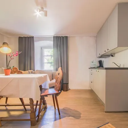 Apartment Haus Ella *